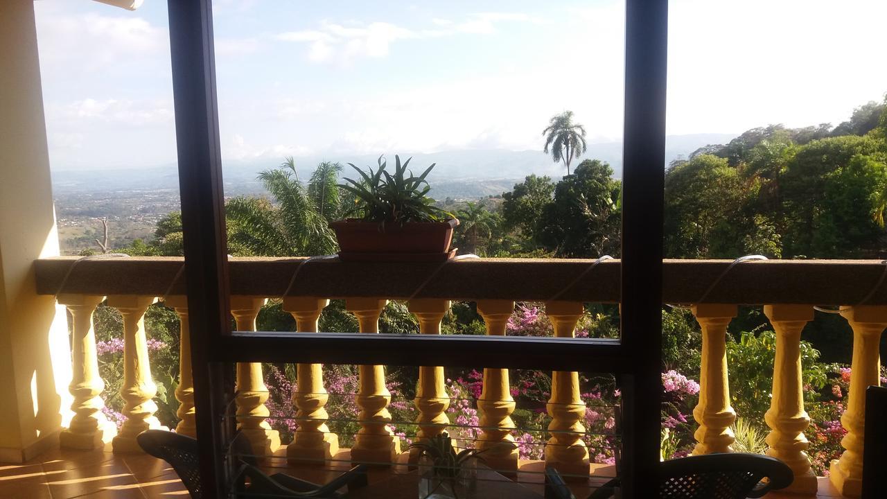 La Princesa Hotel San Isidro De El General ภายนอก รูปภาพ