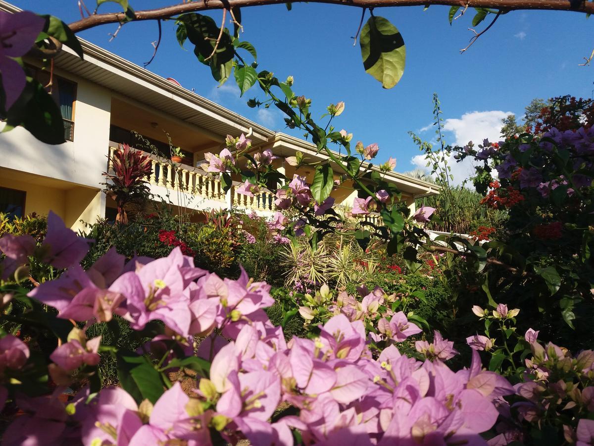 La Princesa Hotel San Isidro De El General ภายนอก รูปภาพ