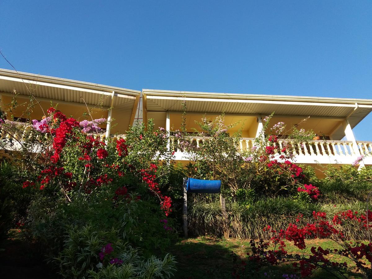 La Princesa Hotel San Isidro De El General ภายนอก รูปภาพ